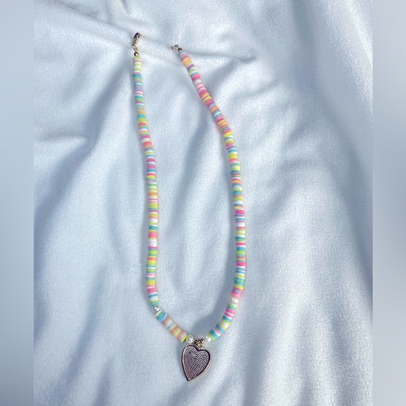 Rainbow 🌈 Heart 💜 Candy Necklace *NEW* - Picture 4 of 5